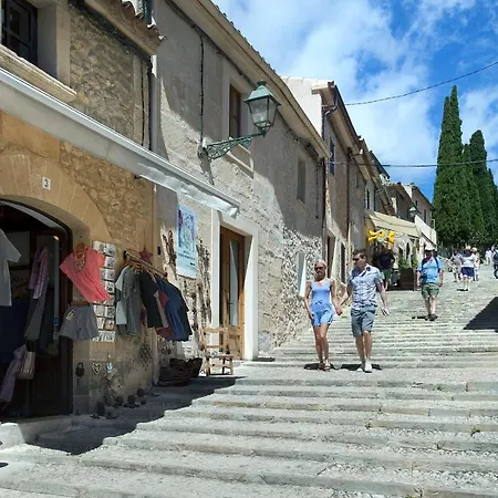 Owl Moragues - Surrounded By Nature *