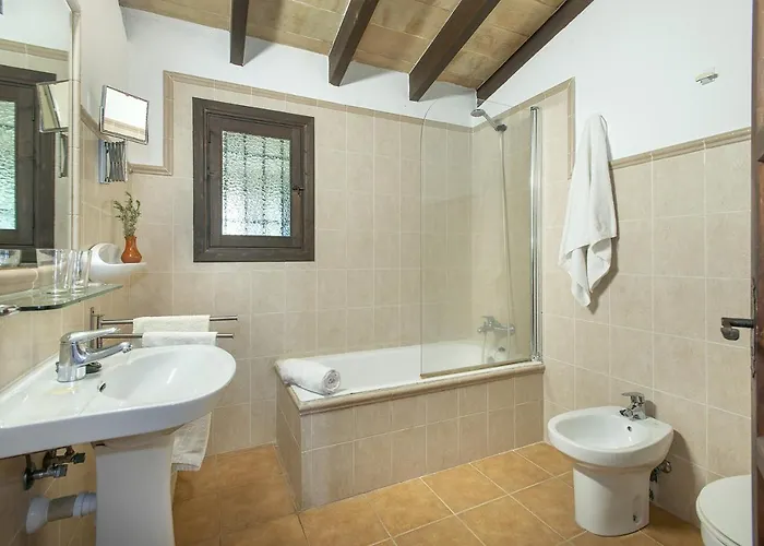 Owl Moragues - Surrounded By Nature Port de Pollença